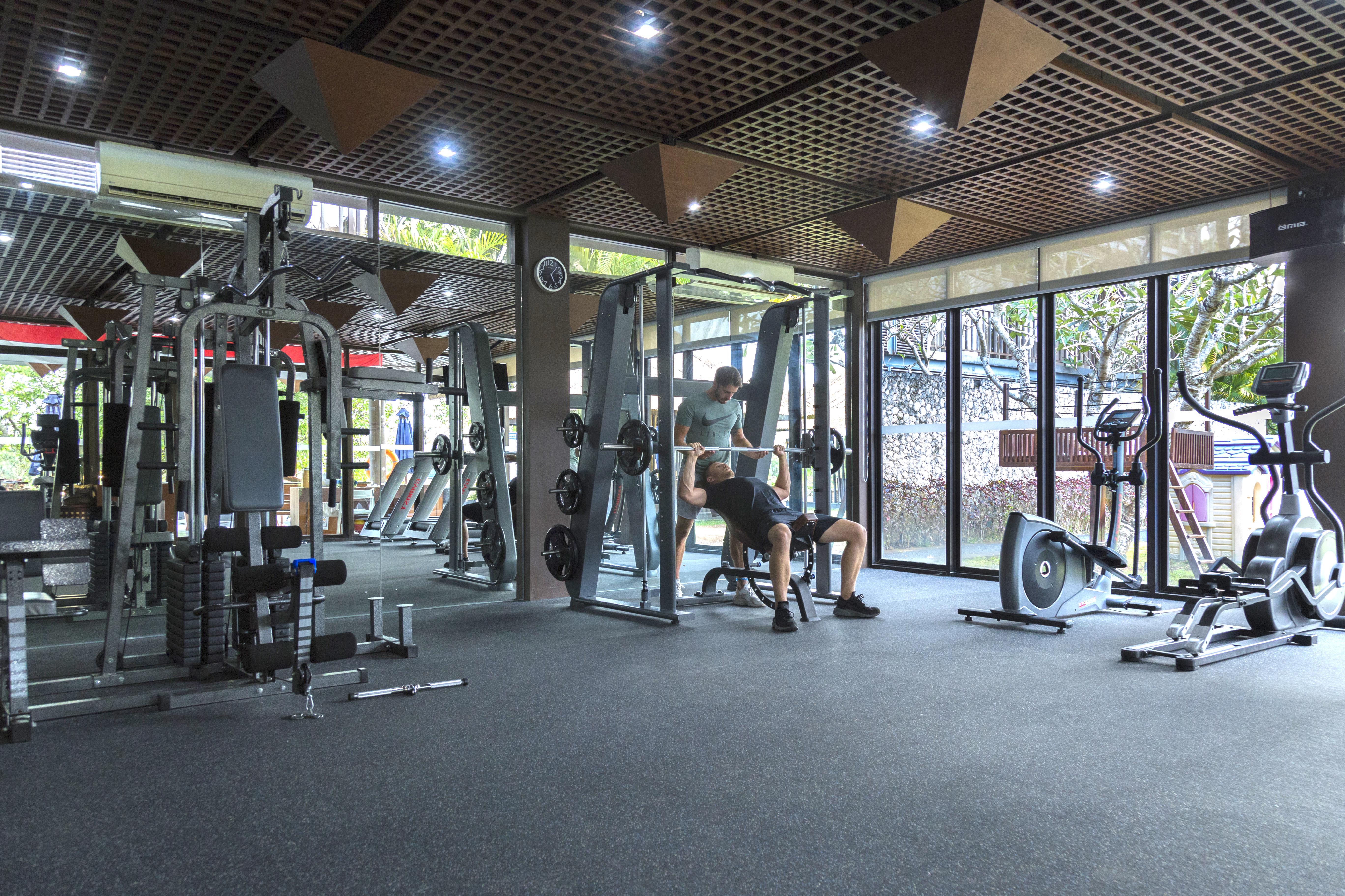 Le Grande Bali Hotel Uluwatu Kültér fotó The gym at the University of Western Australia